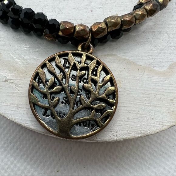 🍭6/$30 Beaded inspirational charm and tree of life stretch bracelet - Picture 2 of 5